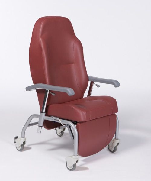 Медицинское кресло-стул повышенной комфортности на колесах Normandie